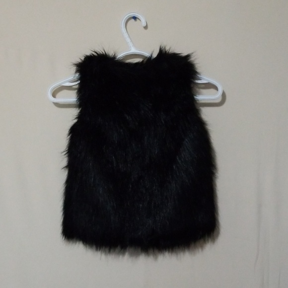Fuax Fur Vest - Picture 2 of 4